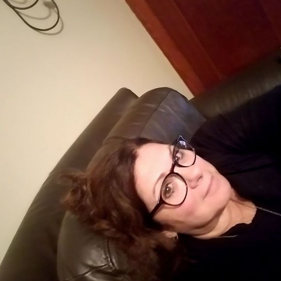 Meet your Posher, Tamera - Picture 1 of 1